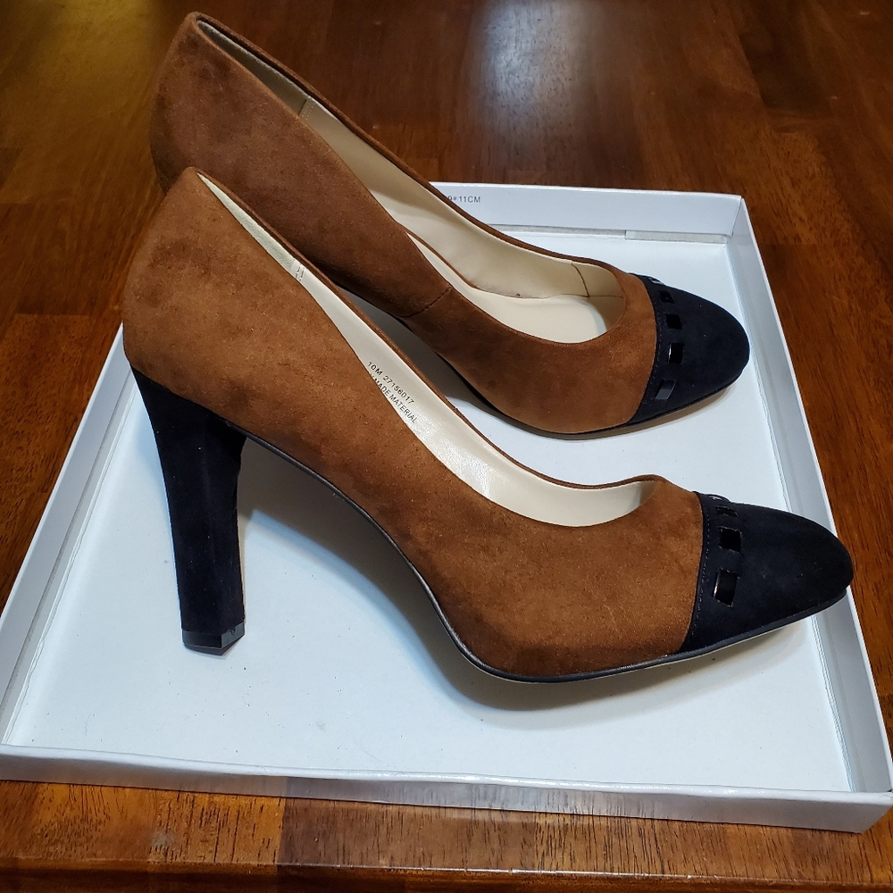 Shoes - Picture 2 of 3